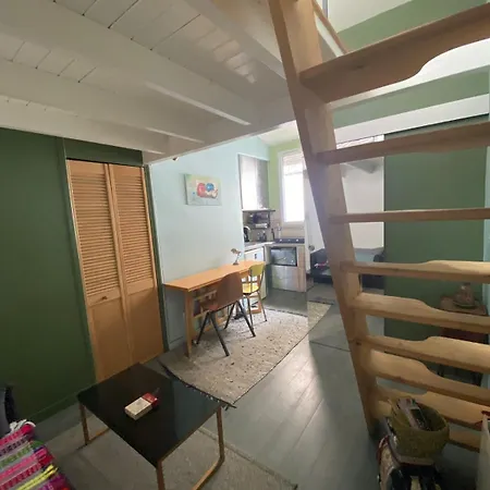19 Mezzanine,calme,ensoleille Parigi