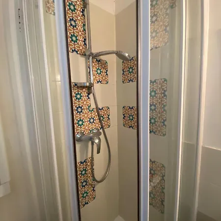 19 Mezzanine,calme,ensoleille Daire Paris